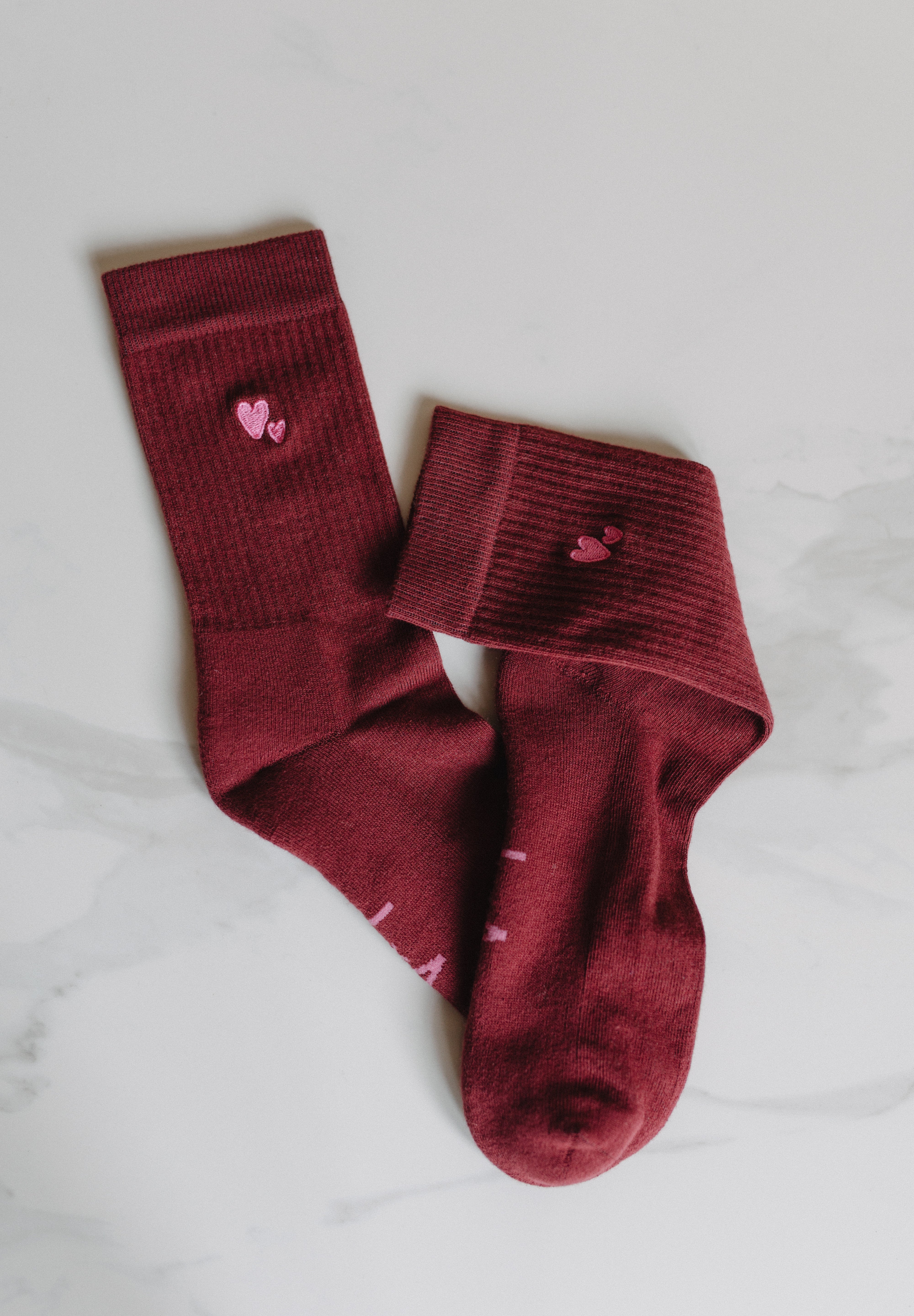Lukkily x Atelier Rive Socks Burgundy Adult