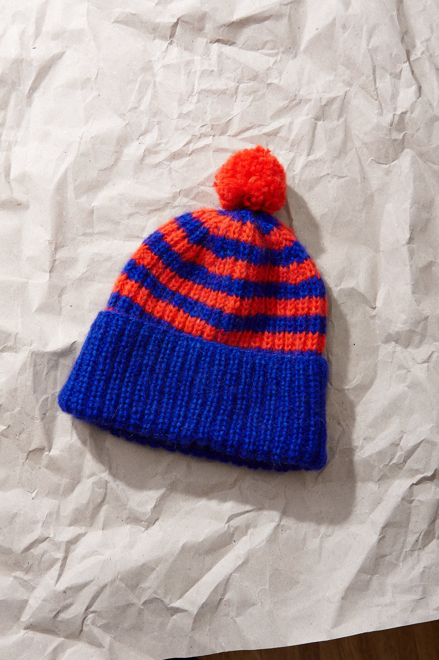 Hat COBALT CORAL red pompom