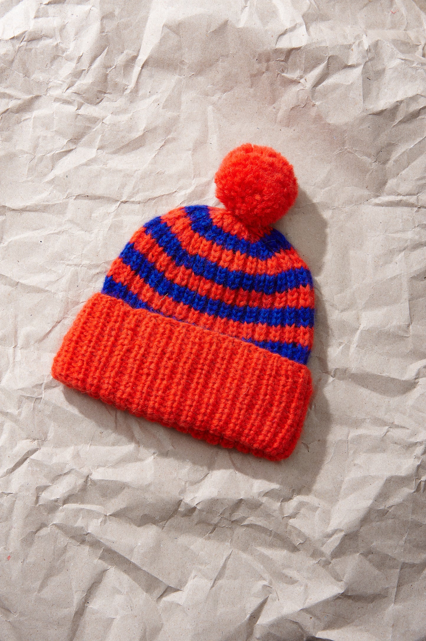 Hat CORAL COBALT red pompom