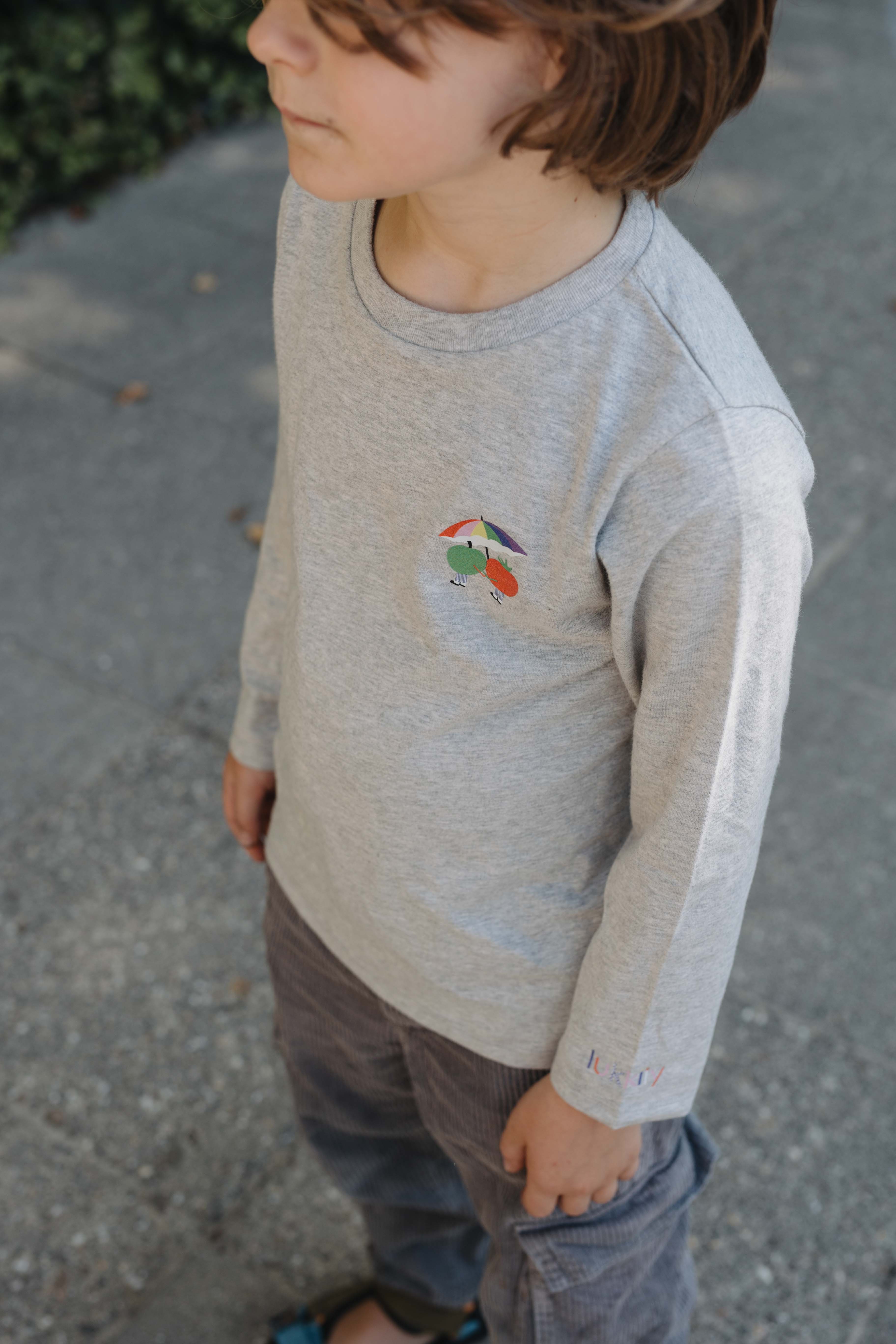 Longsleeve LOVE IS LOVE grey