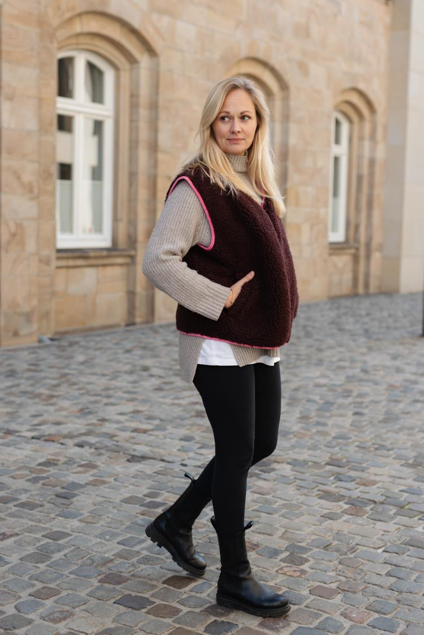 Wollweste Burgundy Adults