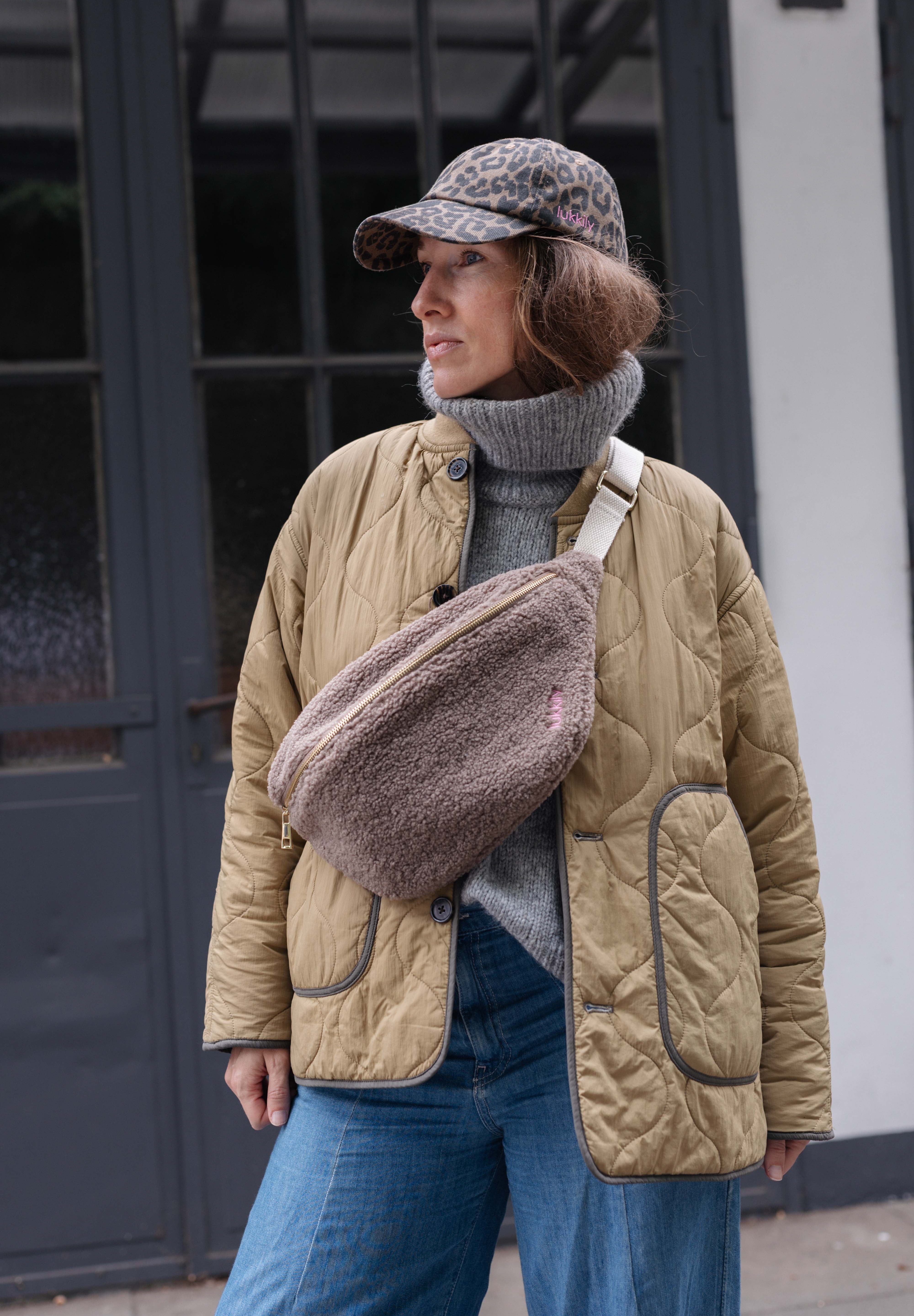 Belt Bag Big Teddy stone