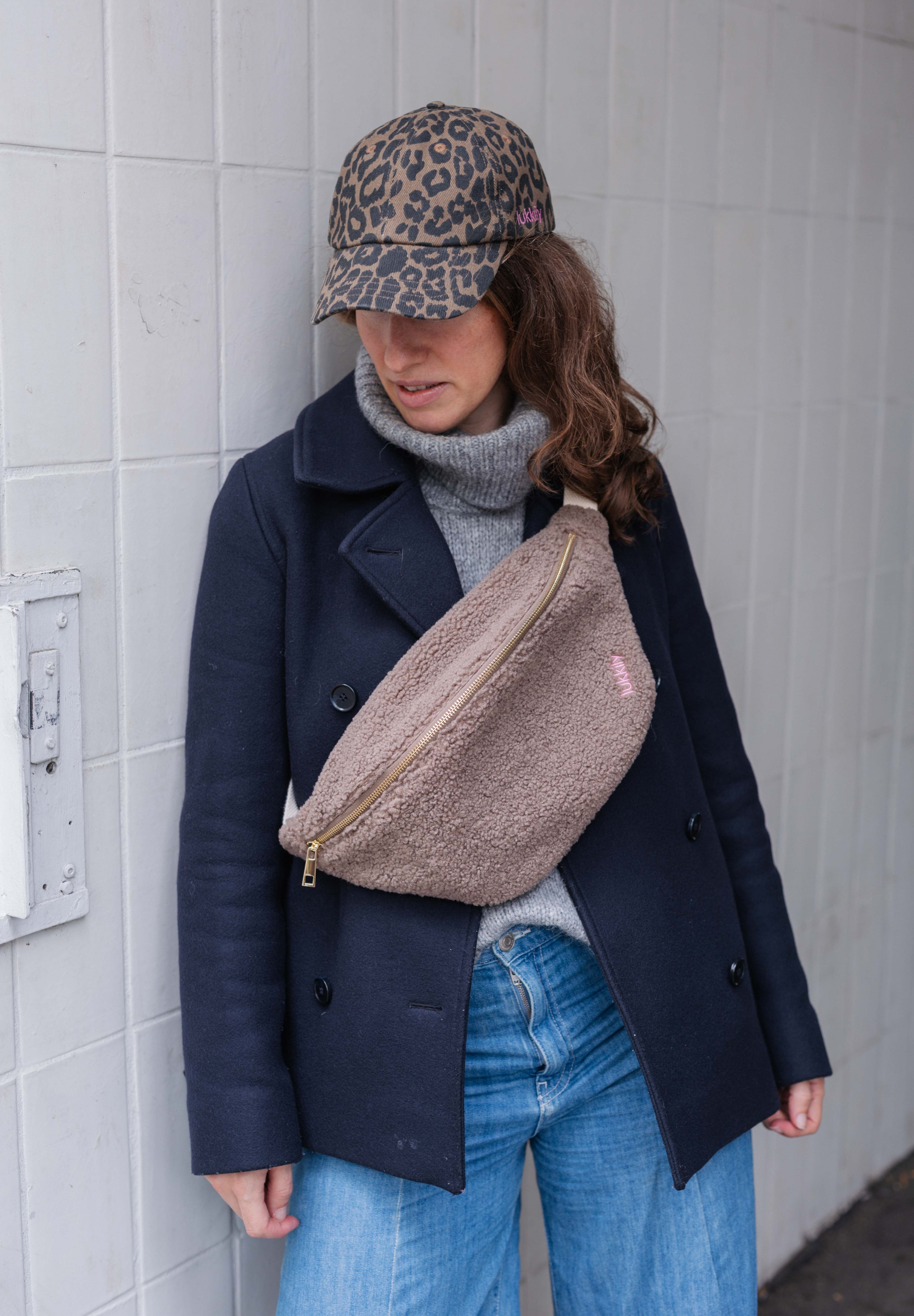 Belt Bag Big Teddy stone
