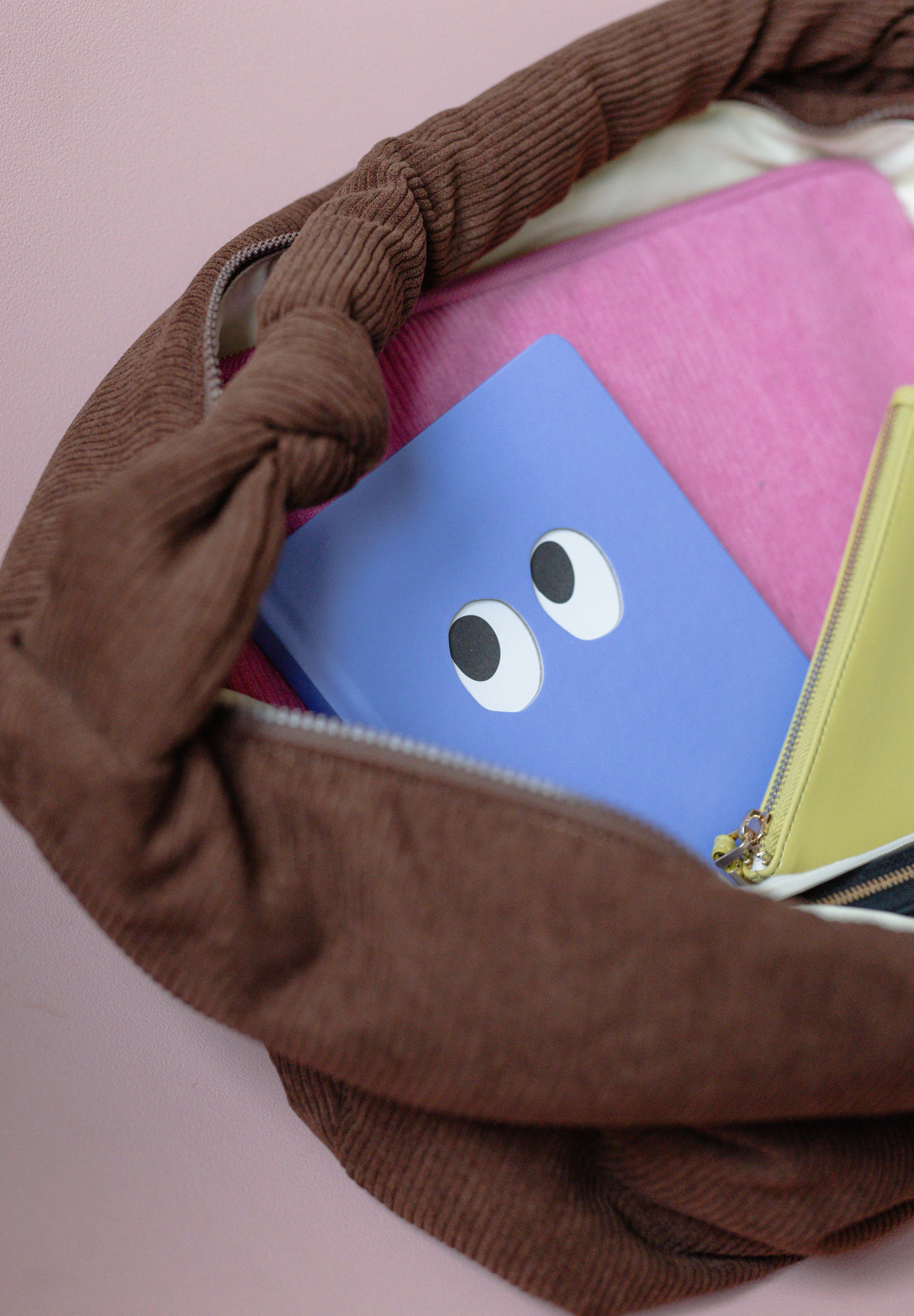 Preorder Lukkily Bag #1 Cord chocolate
