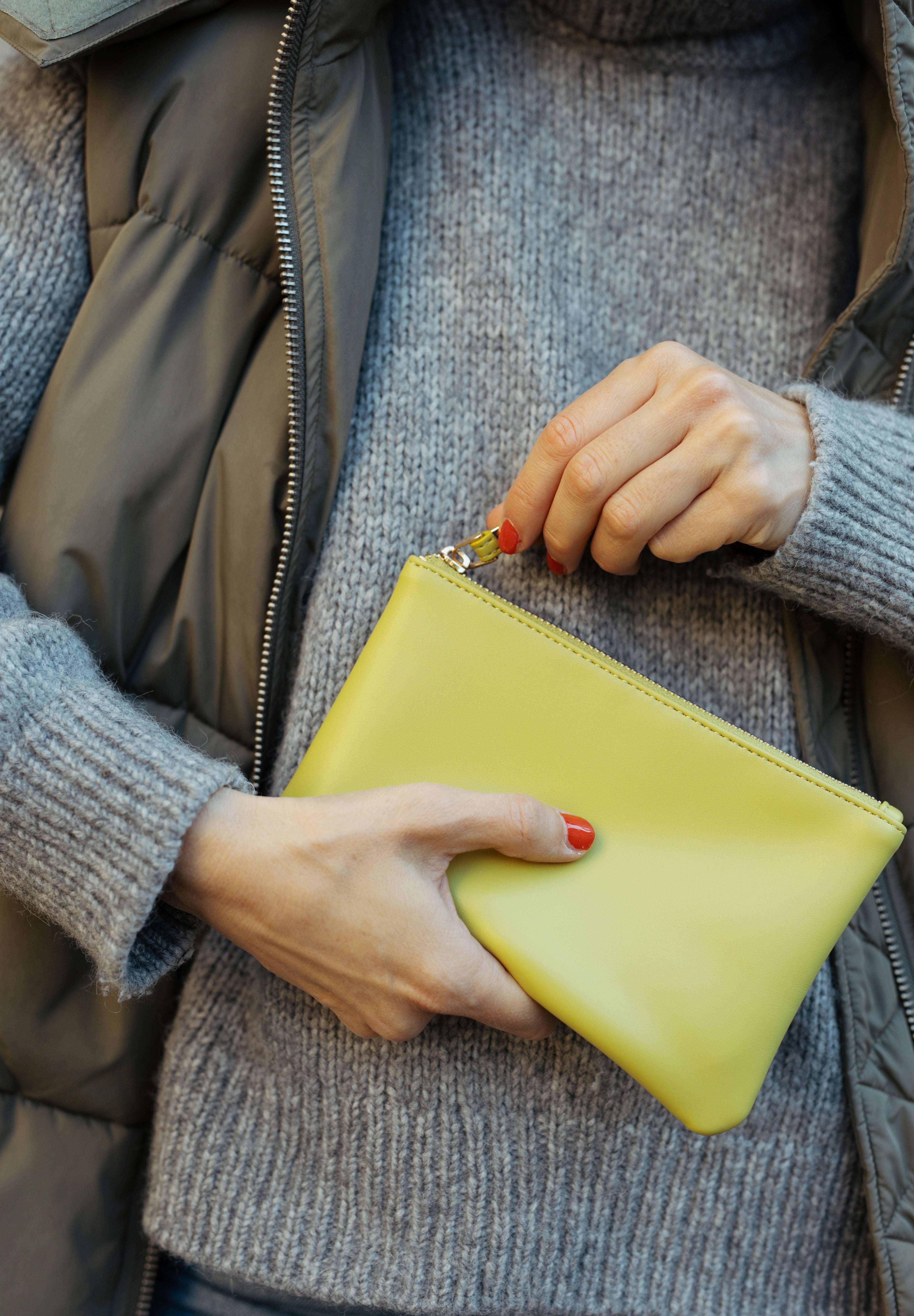 Pouch Mini lime