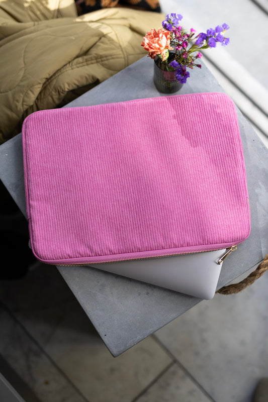 Preorder Februar Laptop Case Cord pink