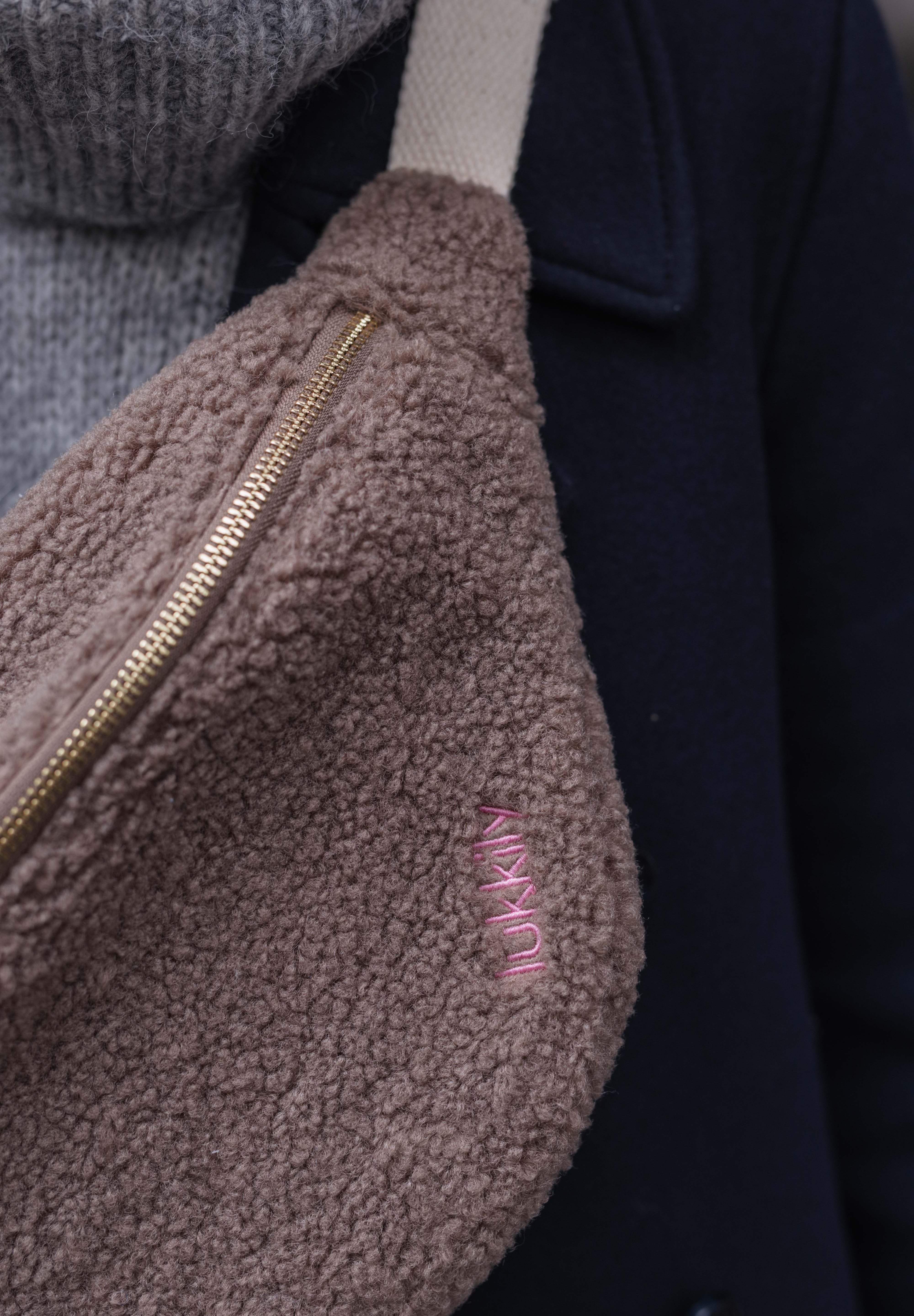 Belt Bag Big Teddy stone