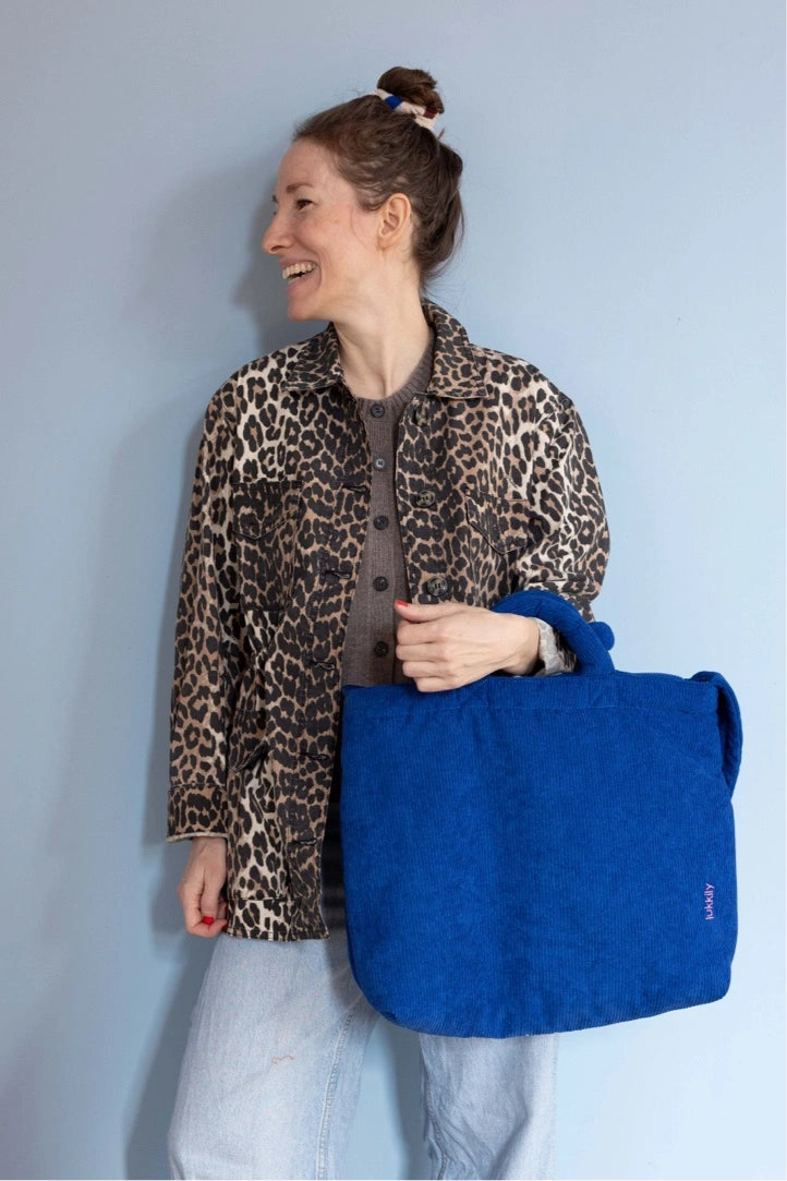 Kobaltblaue Cordtasche aus weichem Cord mit geknoteten Henkeln - große Tote Bag