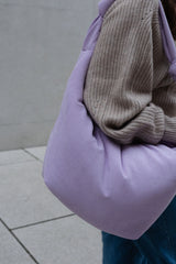 Mombag aus weichem Cord in zartem flieder